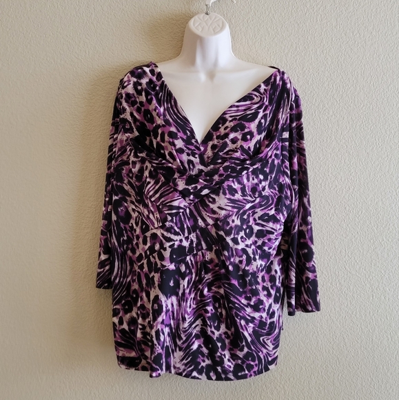 3/4 sleeve purple animal print top. - Picture 1 of 4